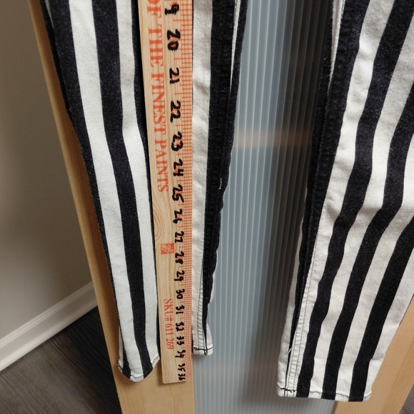 Rag & Bone Black White Striped Capri Jeans Made In USA Stylish Chic - Picture 7 of 7